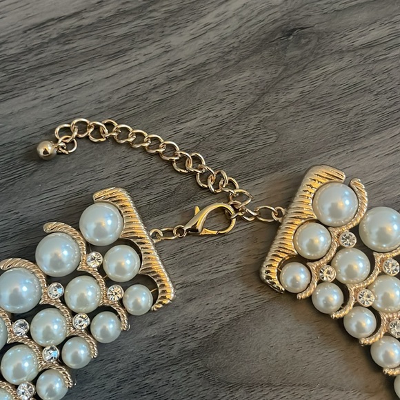 Pearl and Rhinestone Choker Necklace - Picture 4 of 4